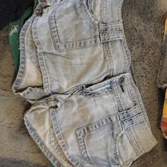 American Eagle short size 4 and 2 - Picture 7 of 8